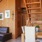 3 Bedroom Cozy In Hébergement de vacances Extertal