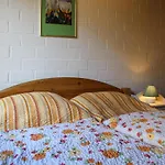 3 Bedroom Cozy In