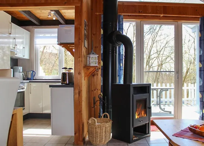 3 Bedroom Cozy In * Extertal